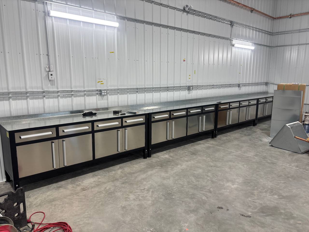 Heavy-Duty Steel Welding Table & Tool Bench – Industrial Workbench with Storage Drawers - Image 8