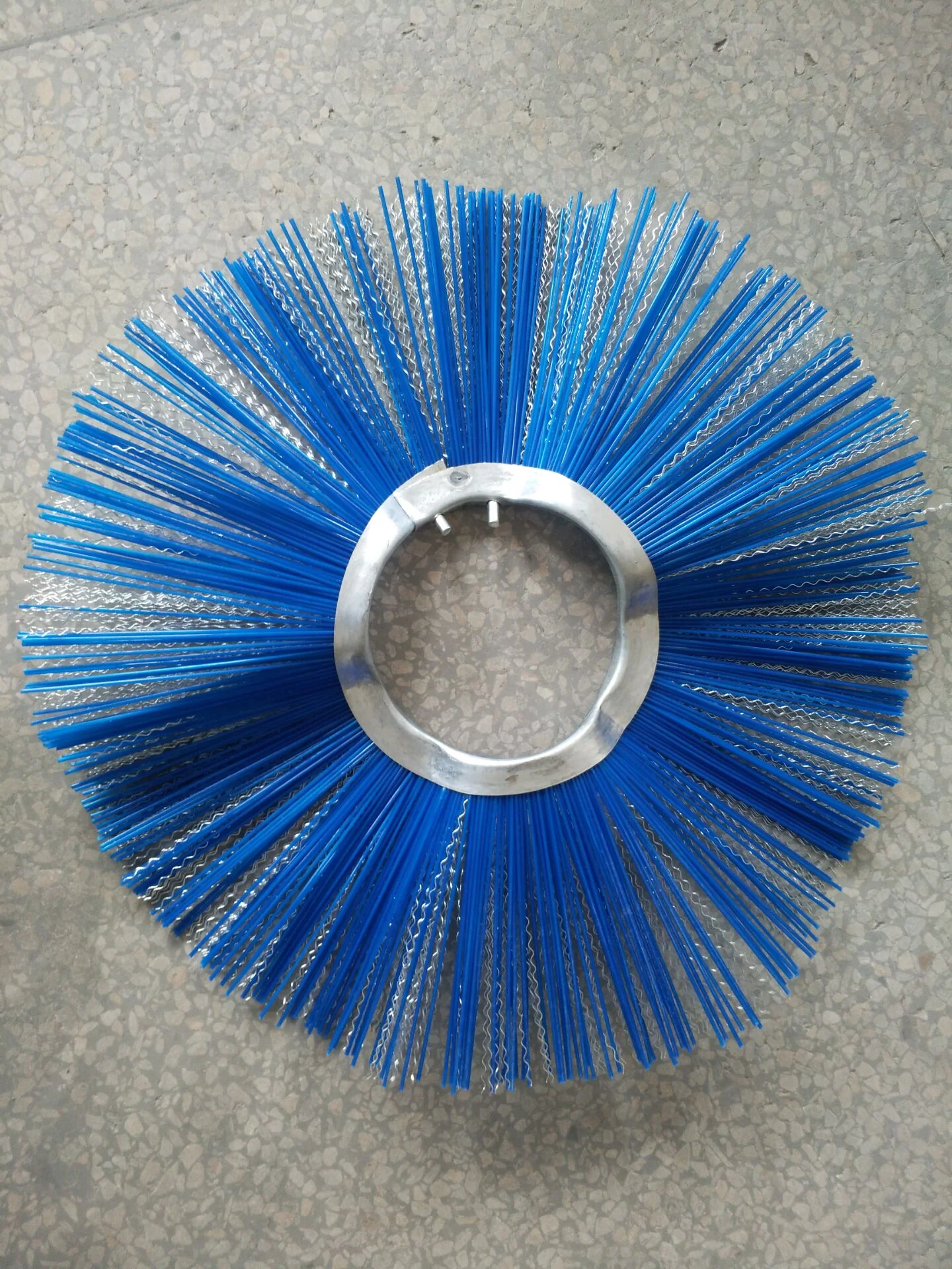 Heavy Duty Wavy Sweeper Brush for Skid Steer – Bobcat 6.4 x 21.3 | SKU: 7241794 - Image 2