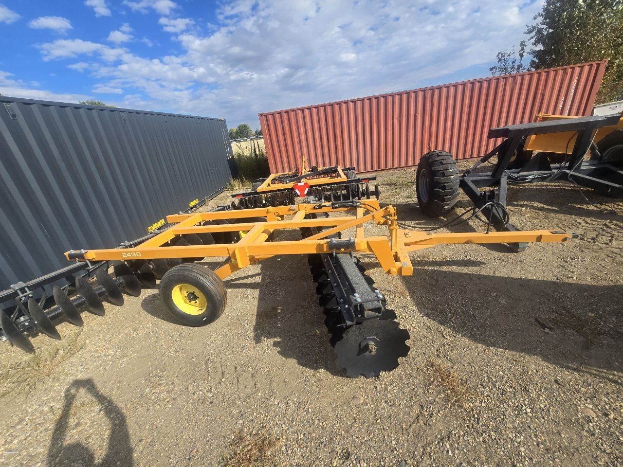 Industries America 10 FT & 12 FT Wide Pull-Type Disk Harrow - Image 5