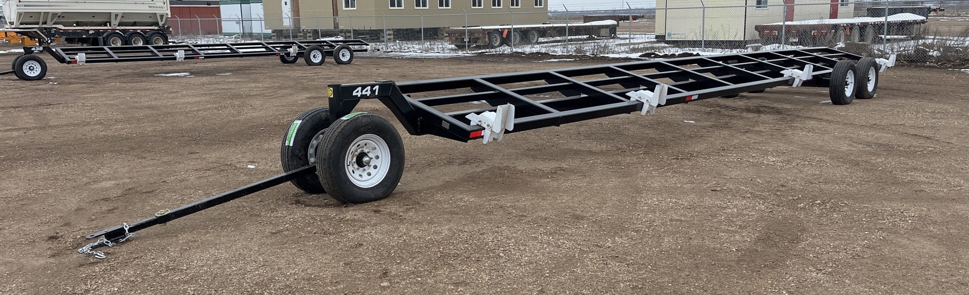 Industries America 441 Header Transport Trailer – 41 FT Pull Type