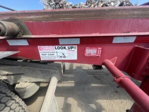 Mini Rolloff Trailer Truck – Compact Heavy-Duty Hauling Trailer - Image 8