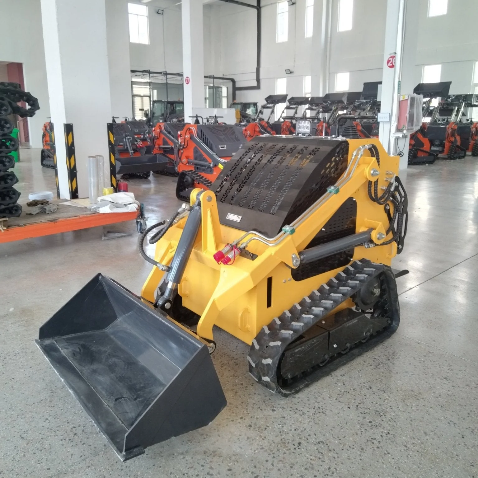 Mini Skid Steer Tracked Compact Loader – Heavy-Duty T380 & T460 Models for Construction & Landscaping - Image 4