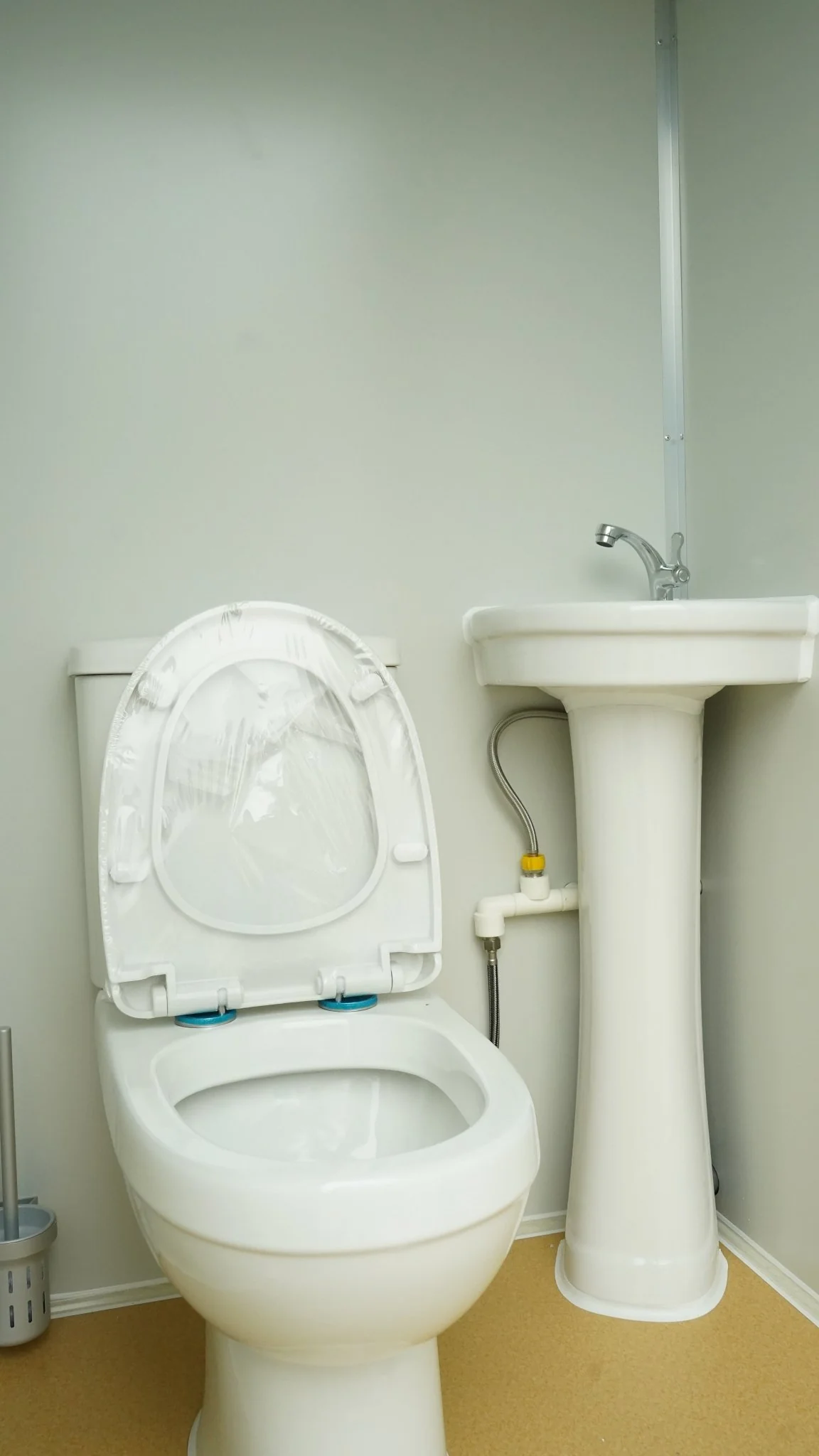 Mobile Toilet & Portable Shower Restroom Units Bathroom – Single, Double & Shower Models for Job Sites & Events - Image 22