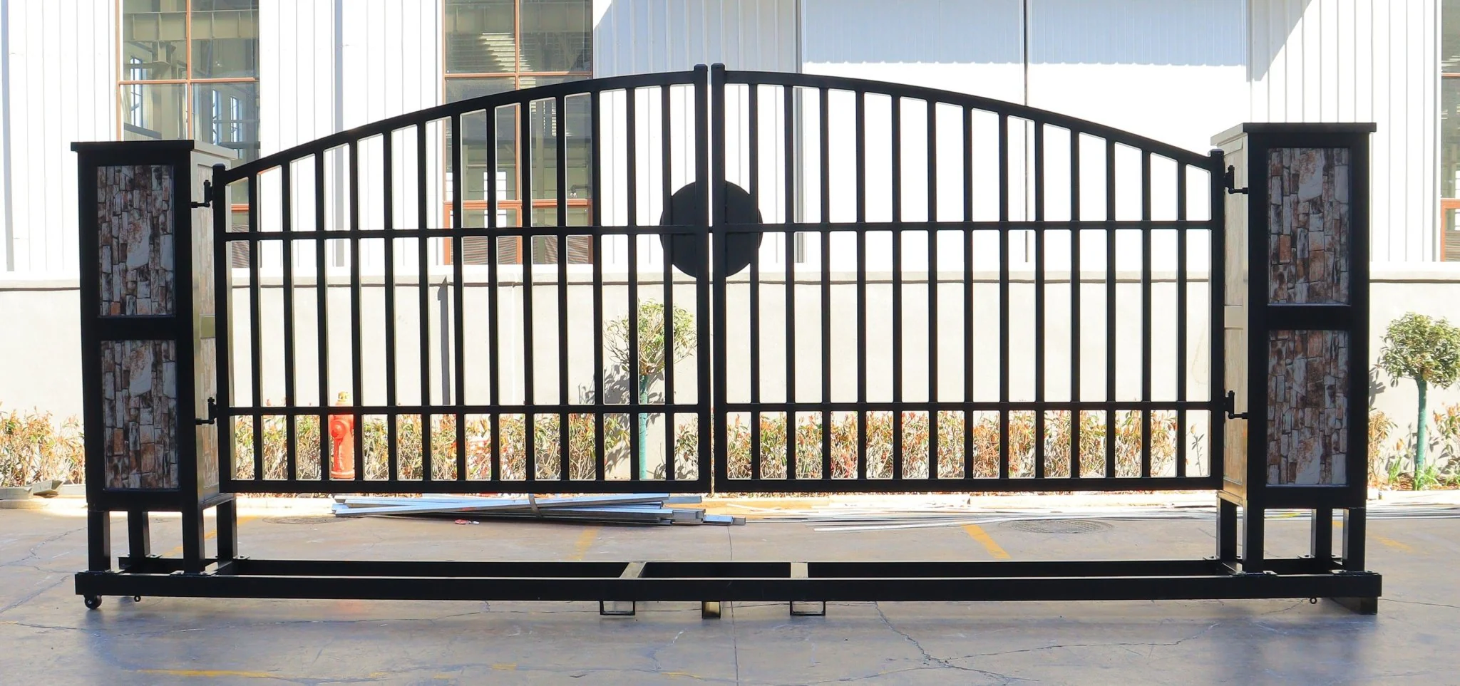 NEW 20 FT Metal Farm Gate | Driveway Entry Design Dual-Swing Gate Kit TM2006NCF101