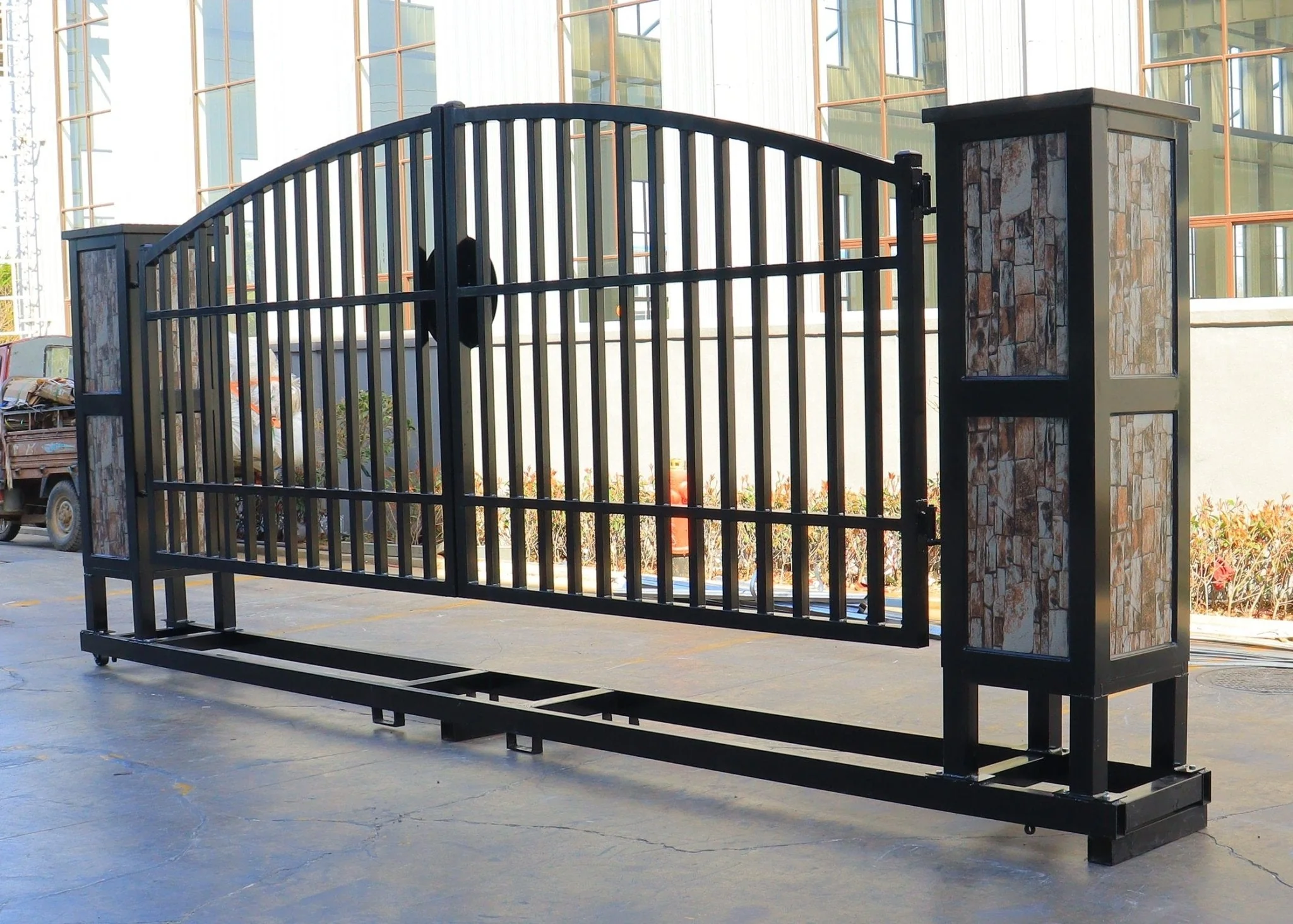 NEW 20 FT Metal Farm Gate | Driveway Entry Design Dual-Swing Gate Kit TM2006NCF101 - Image 2