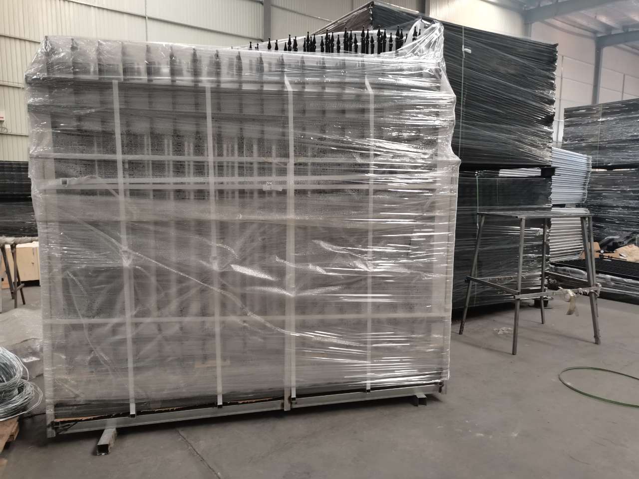 NEW 88 FT Bi-Parting Ornamental Wrought Iron Gate & Fence Panel Kit 5120610 - Image 2