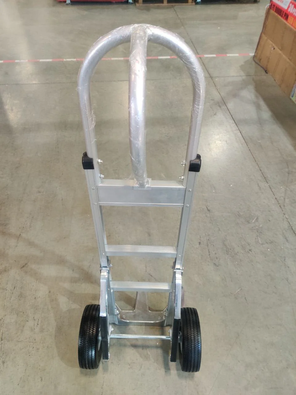 New Aluminum Hand Truck Dolly 550 lbs - Durable & Lightweight 322712 - Image 3