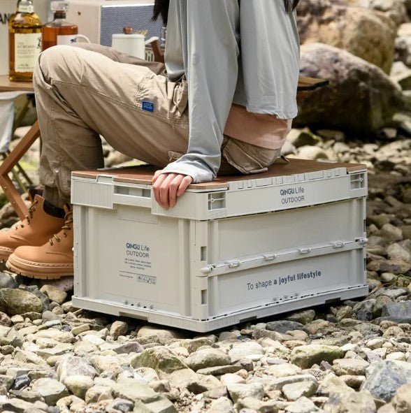 New 65L Collapsible Storage Bin with Wooden Lid – Stackable Folding Organizer Box 8574310 - Image 2
