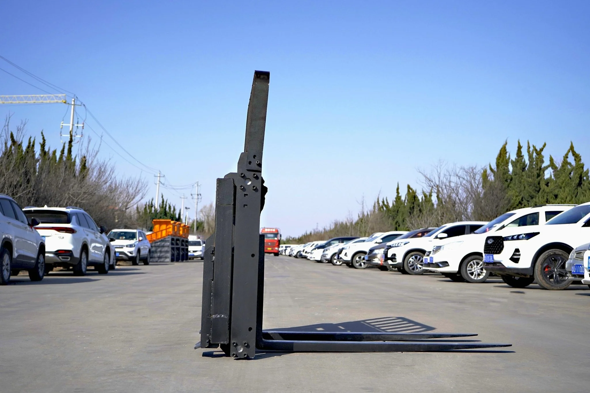 5000 LB Side Shift Pallet Forks – Heavy-Duty Skid Steer Attachment | Model 294259 - Image 4