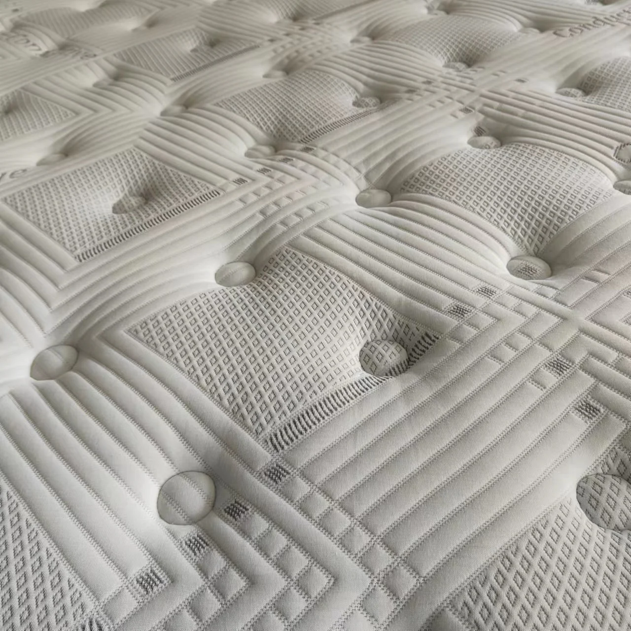 Night Star 12" Queen Bamboo Top Mattress | Plush Comfort & Eco-Friendly Design - Image 2