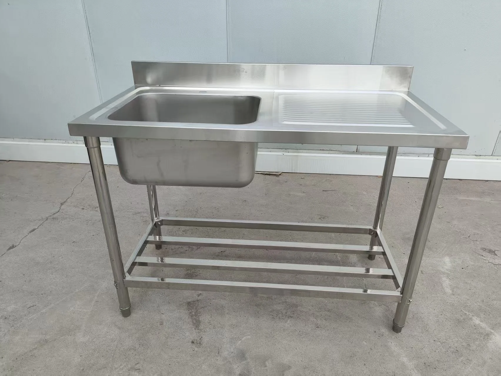 Stainless Steel Commercial Sink with Drainboard – Kitchen Prep Station | Model 1218242