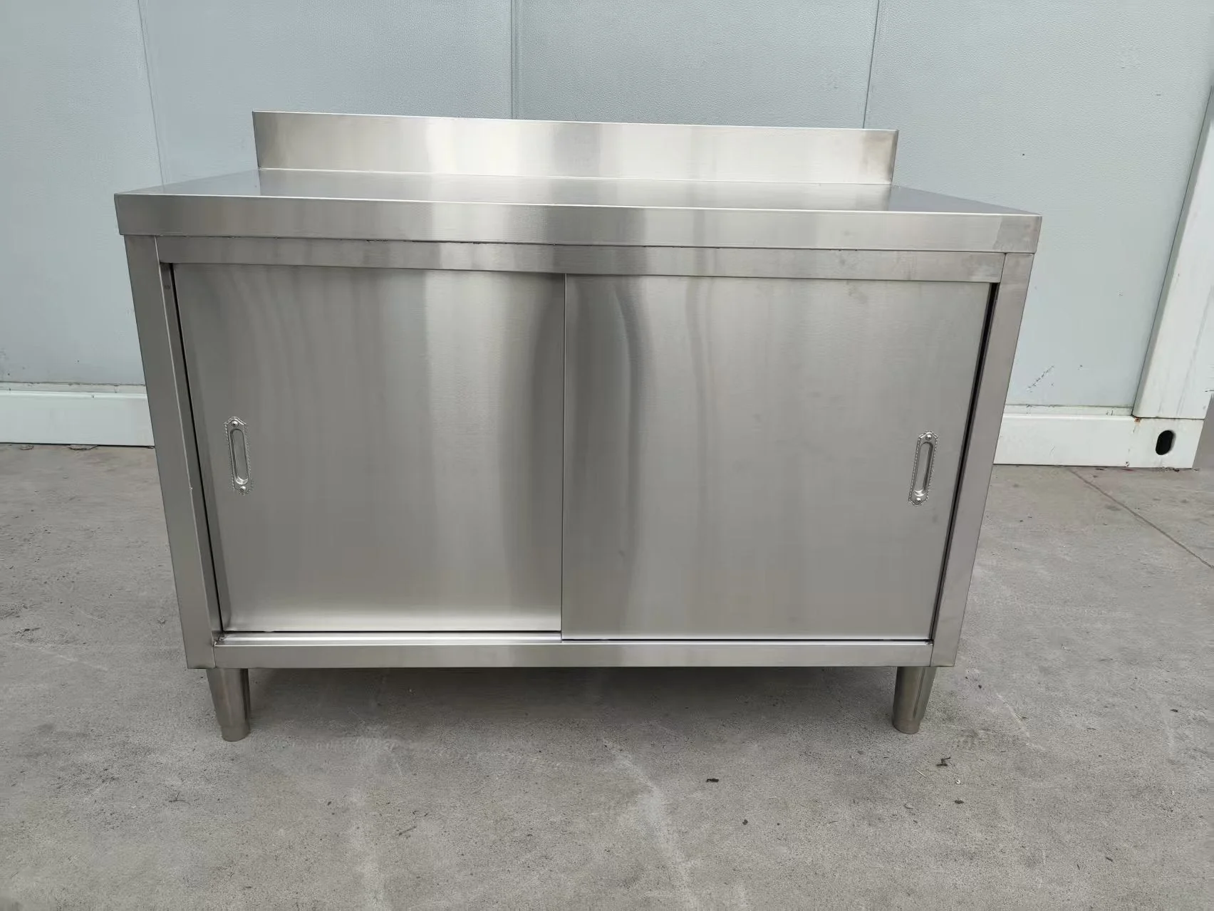 Stainless Steel Sliding Door Workbench – Garage & Restaurant Prep Table | Model 1218237