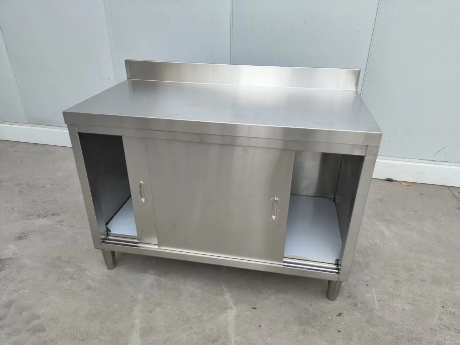 Stainless Steel Sliding Door Workbench – Garage & Restaurant Prep Table | Model 1218237 - Image 3