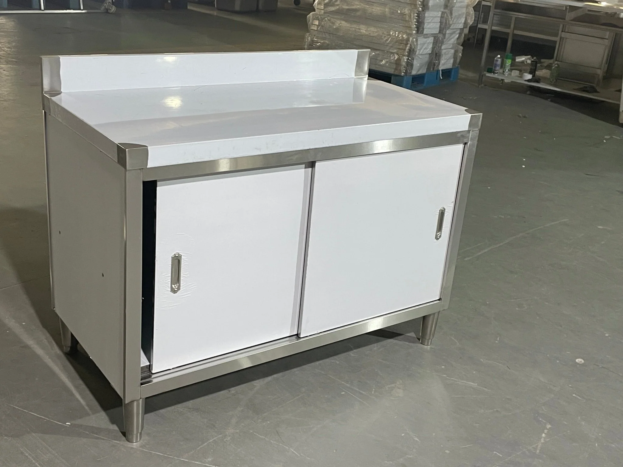 Stainless Steel Sliding Door Workbench – Garage & Restaurant Prep Table | Model 1218237 - Image 4