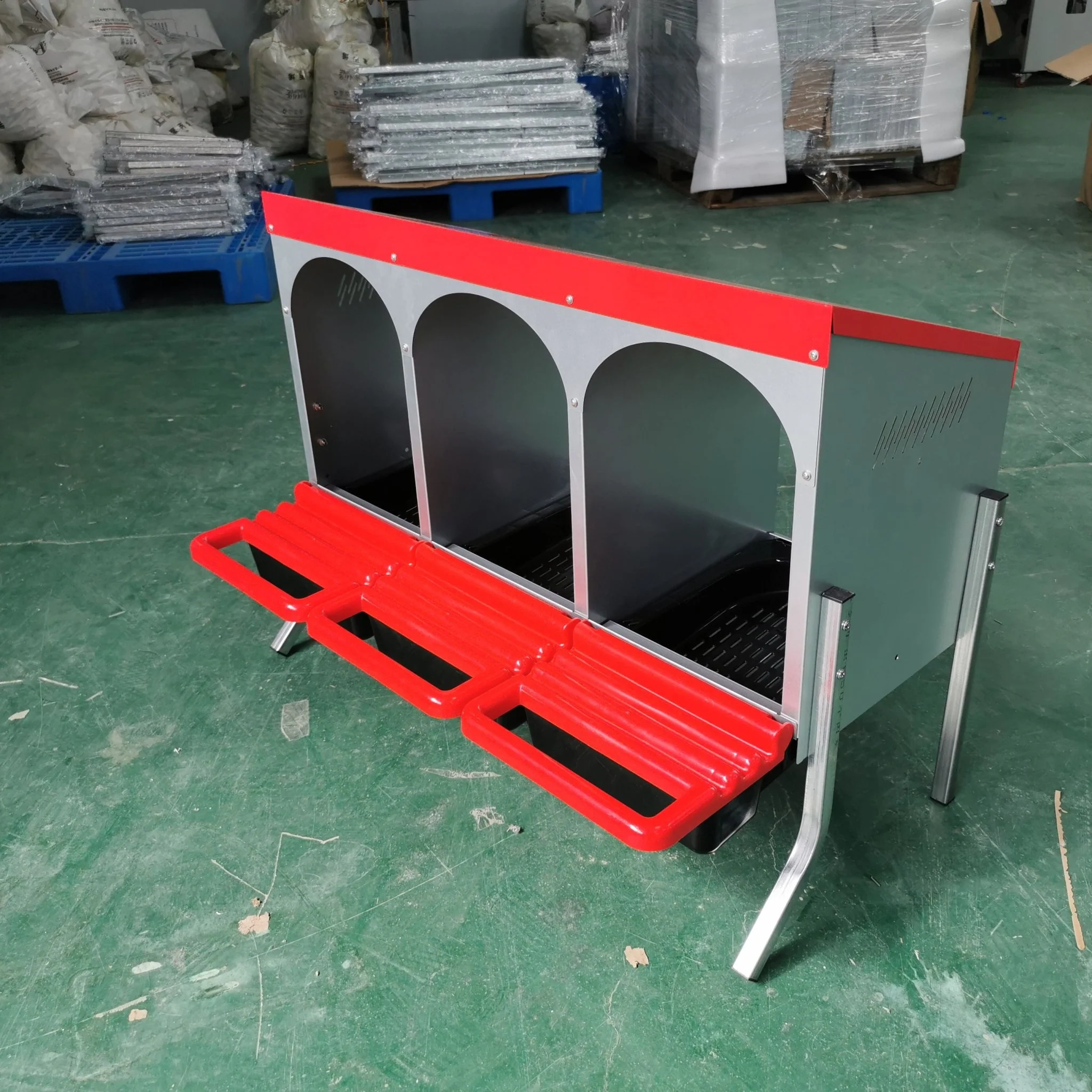 Roll-Out Chicken Nesting Box for Hens – Metal Laying Nest with Removable Trays (3 or 6 Compartments) - Image 2