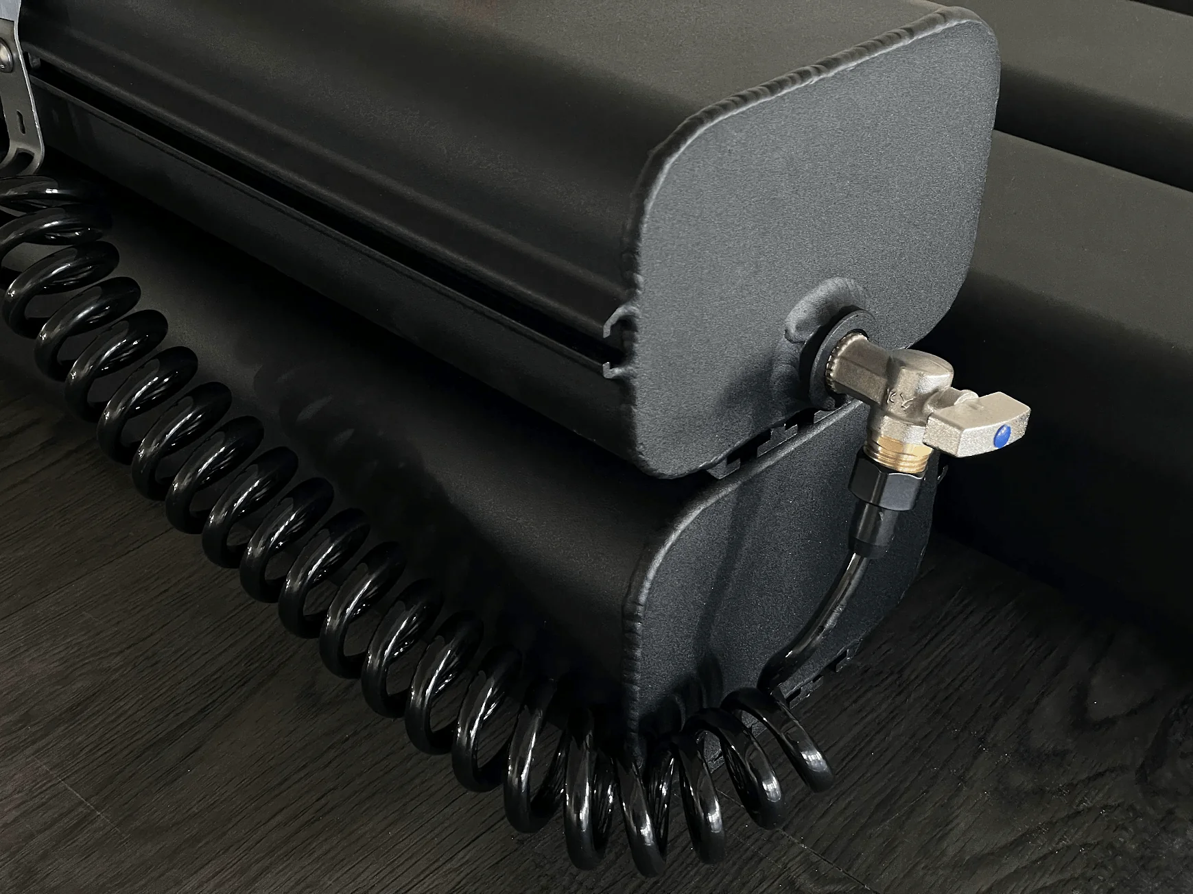 Roof Rack Water Tank – 6 Gallon with Splash-Guard Panel SU1650130 - Image 4