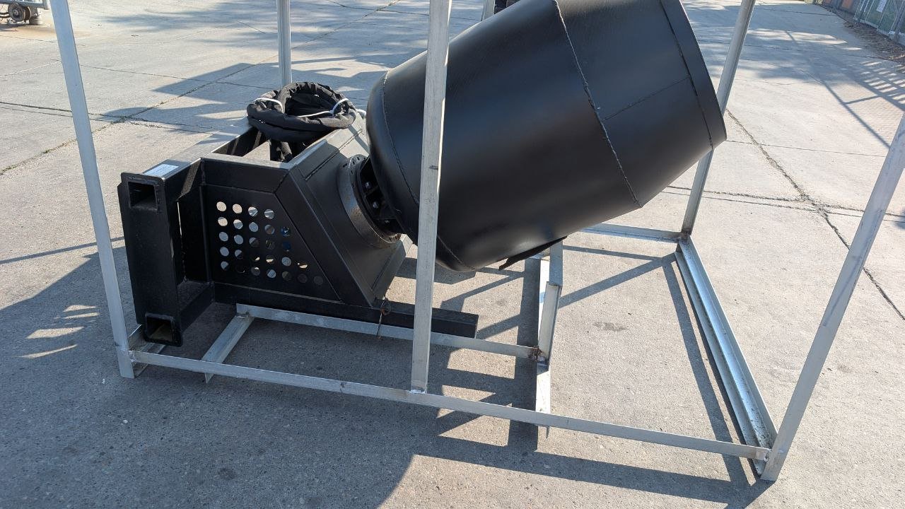 Rotary Drum Mixer for Skid Steer Loaders – 0.4 CY Capacity – Heavy-Duty Concrete & Mortar Mixing Attachment SU228418 - Image 5