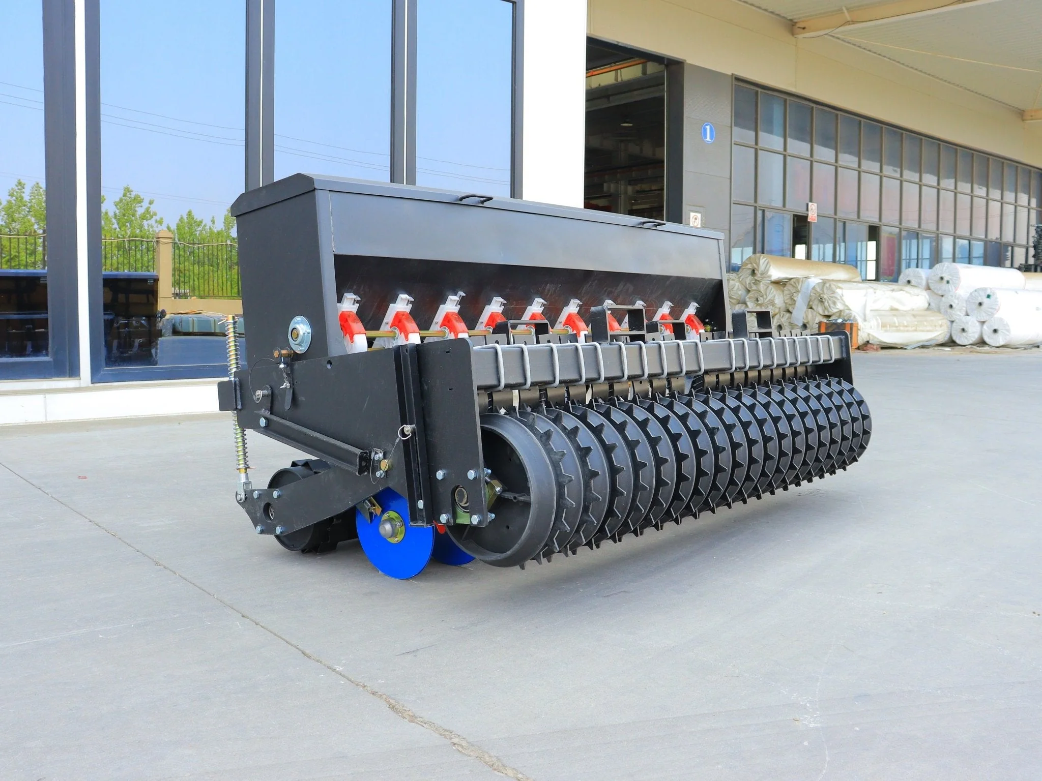 Skid-Steer Seeder Attachment – Precision Agricultural Implement SU25059
