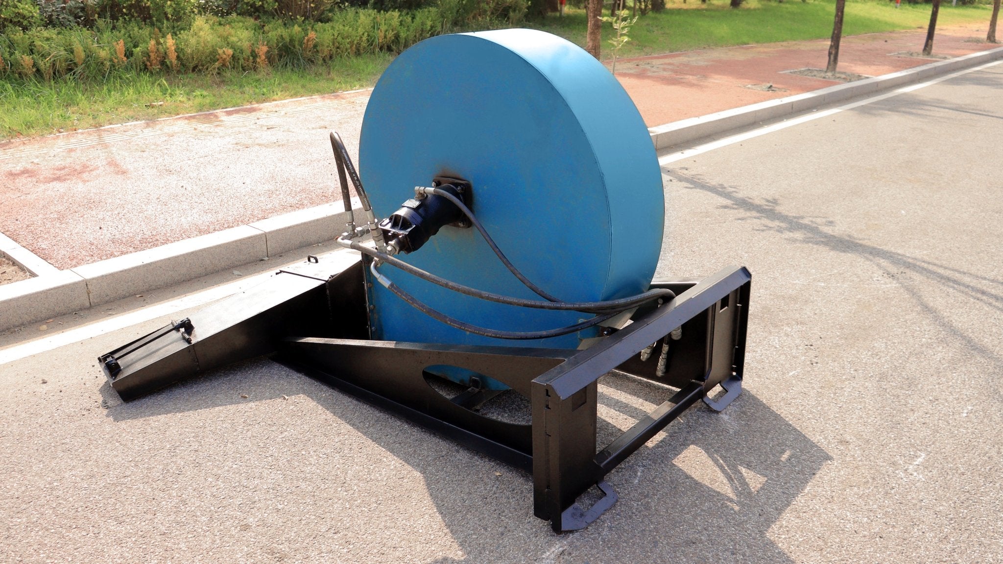 Skid Steer Snow & Debris Blower Attachment – High Power SU38481 - Image 3