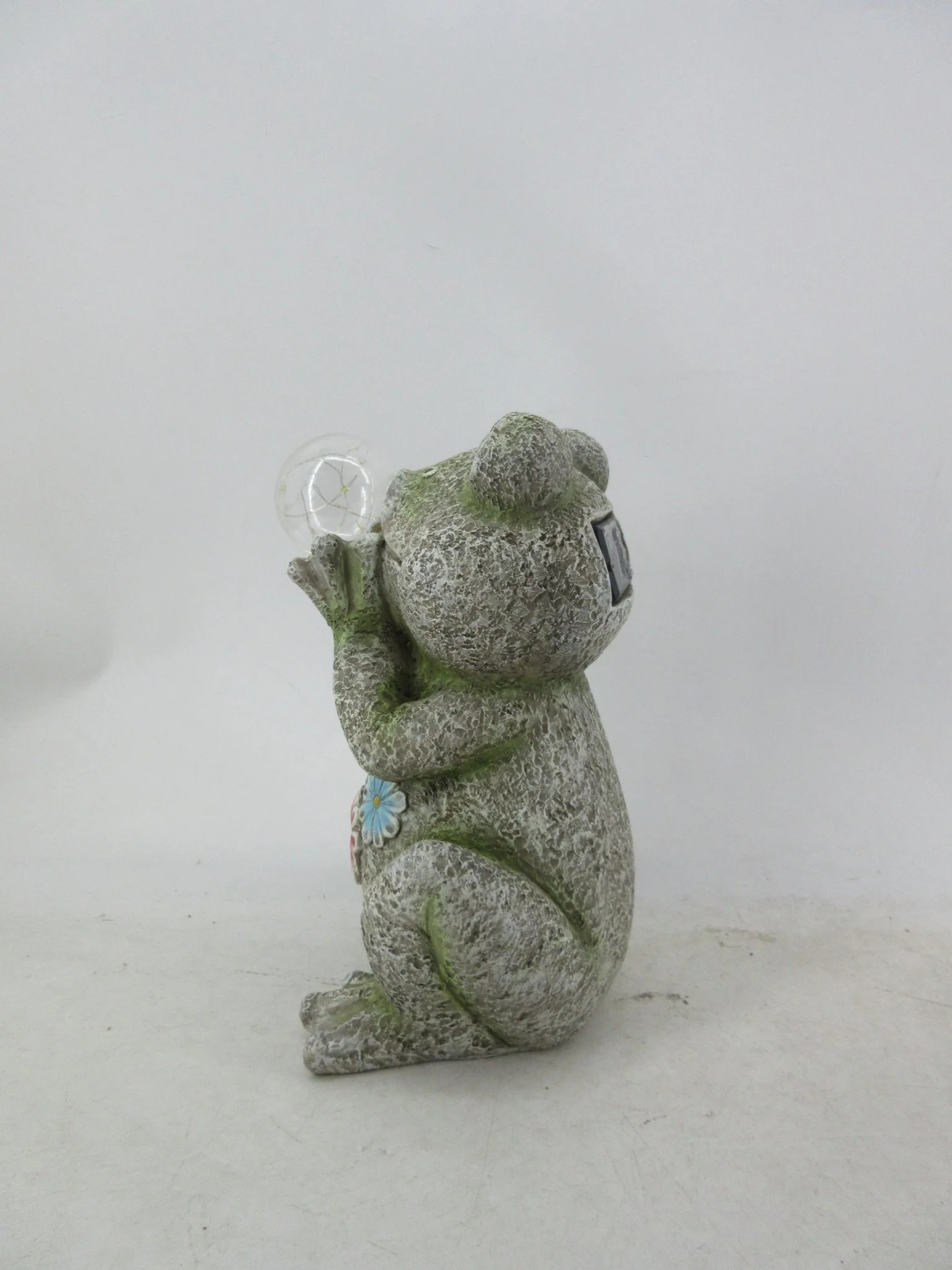 Solar Garden Statues with LED Lights Dog Frog Gnome Highland Cow Rabbit Cat Bear Collection KHSOLAR01 - Image 13