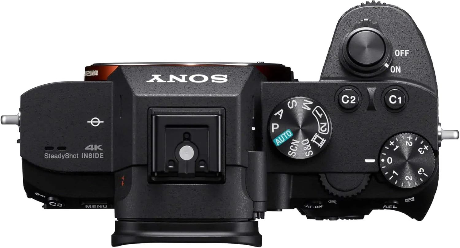 Sony Alpha a7 III Full Frame Mirrorless Camera with FE 28-70mm Lens ILCE7M3K/B - Image 2