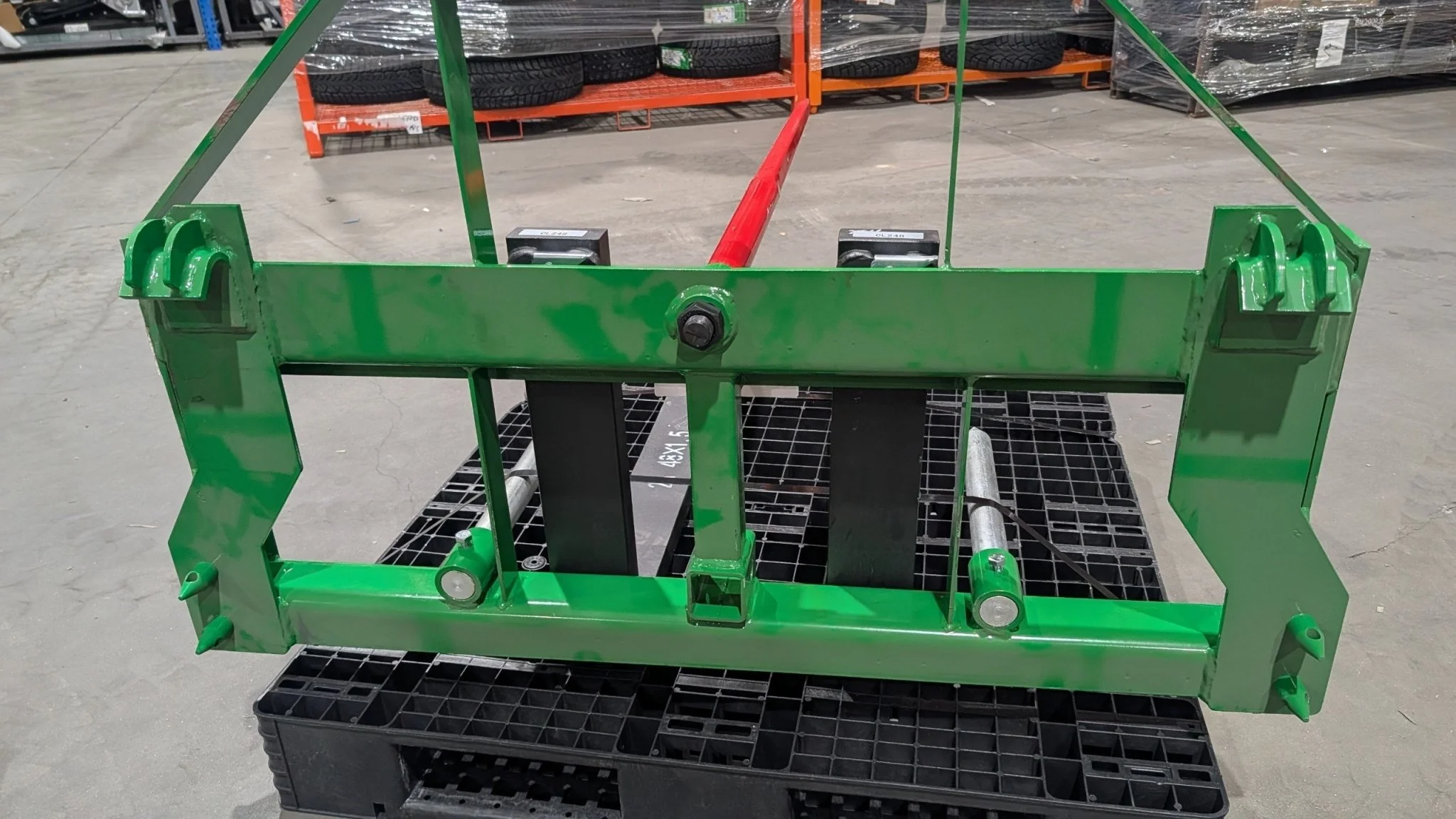 John Deere Euro Global Combo Attachment – Tractor Pallet Forks Hay Spear 2-in-1 Implement 5236047 - Image 4