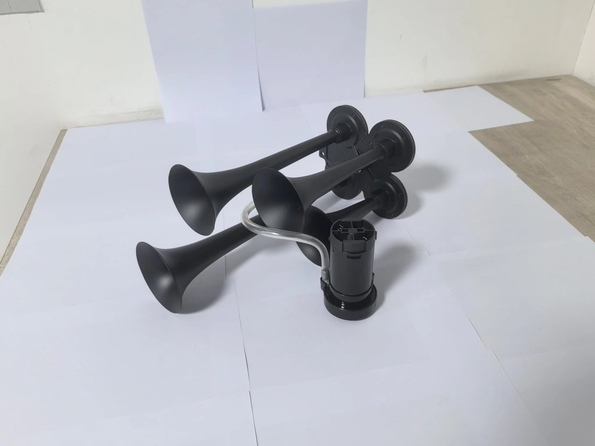 Truck Air Horn 180DB 4 Trumpet Train Horn Kit 12V With Compressor AH1804 - Image 2