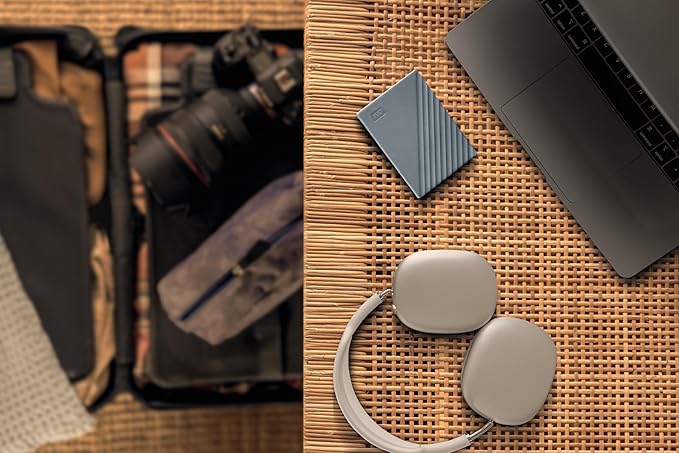 WD My Passport 2TB Portable External Hard Drive with USB-C and USB-A - Image 2